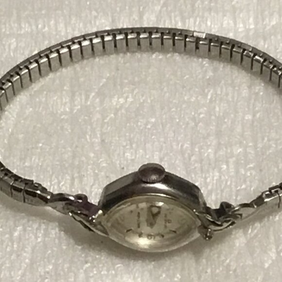 Vintage ladies Waltham watch w/ 2 tiny diamonds & 10K rolled gold Speidel band - Picture 13 of 15